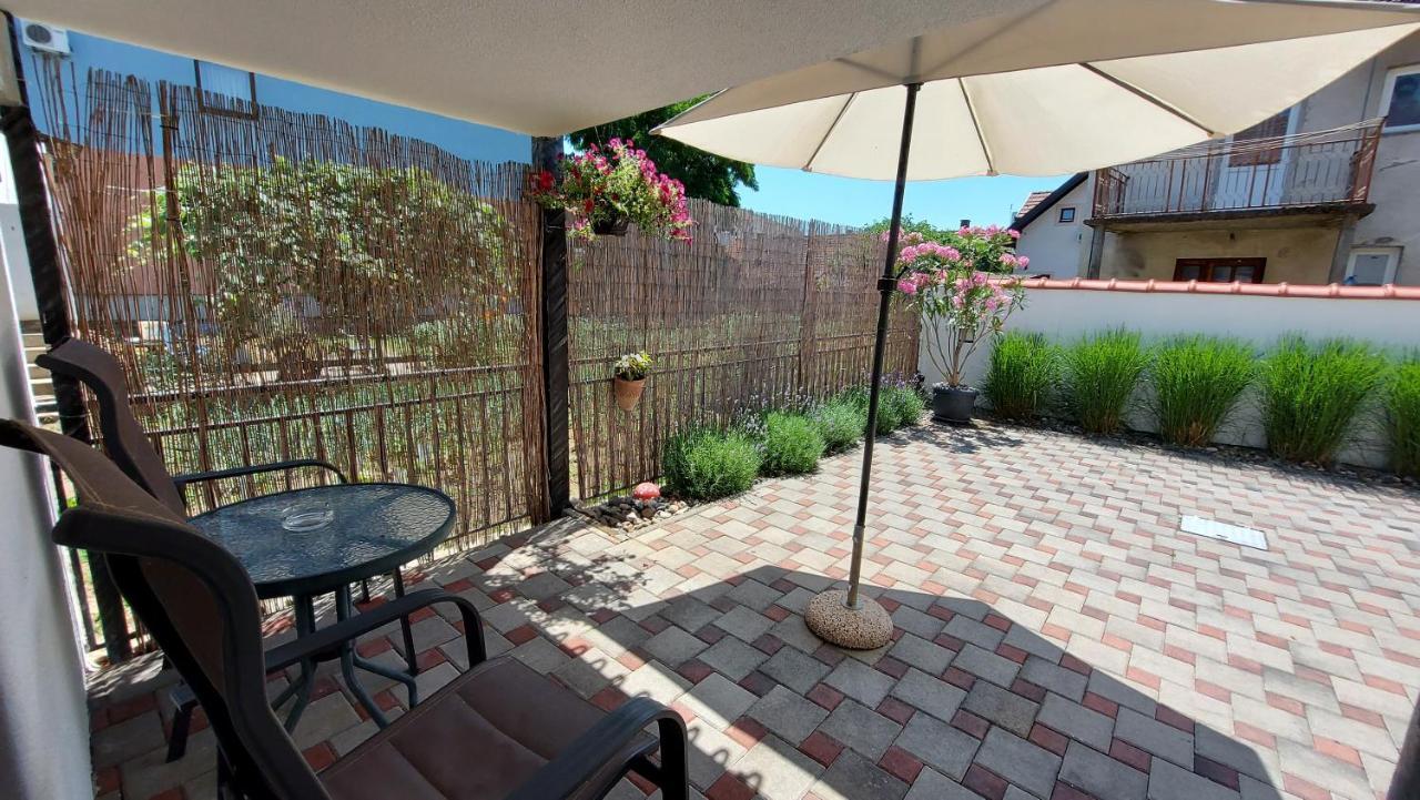 Bosanski Samac Apartment Kapetanovic מראה חיצוני תמונה