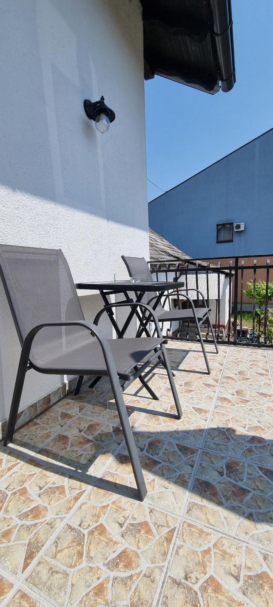 Bosanski Samac Apartment Kapetanovic מראה חיצוני תמונה